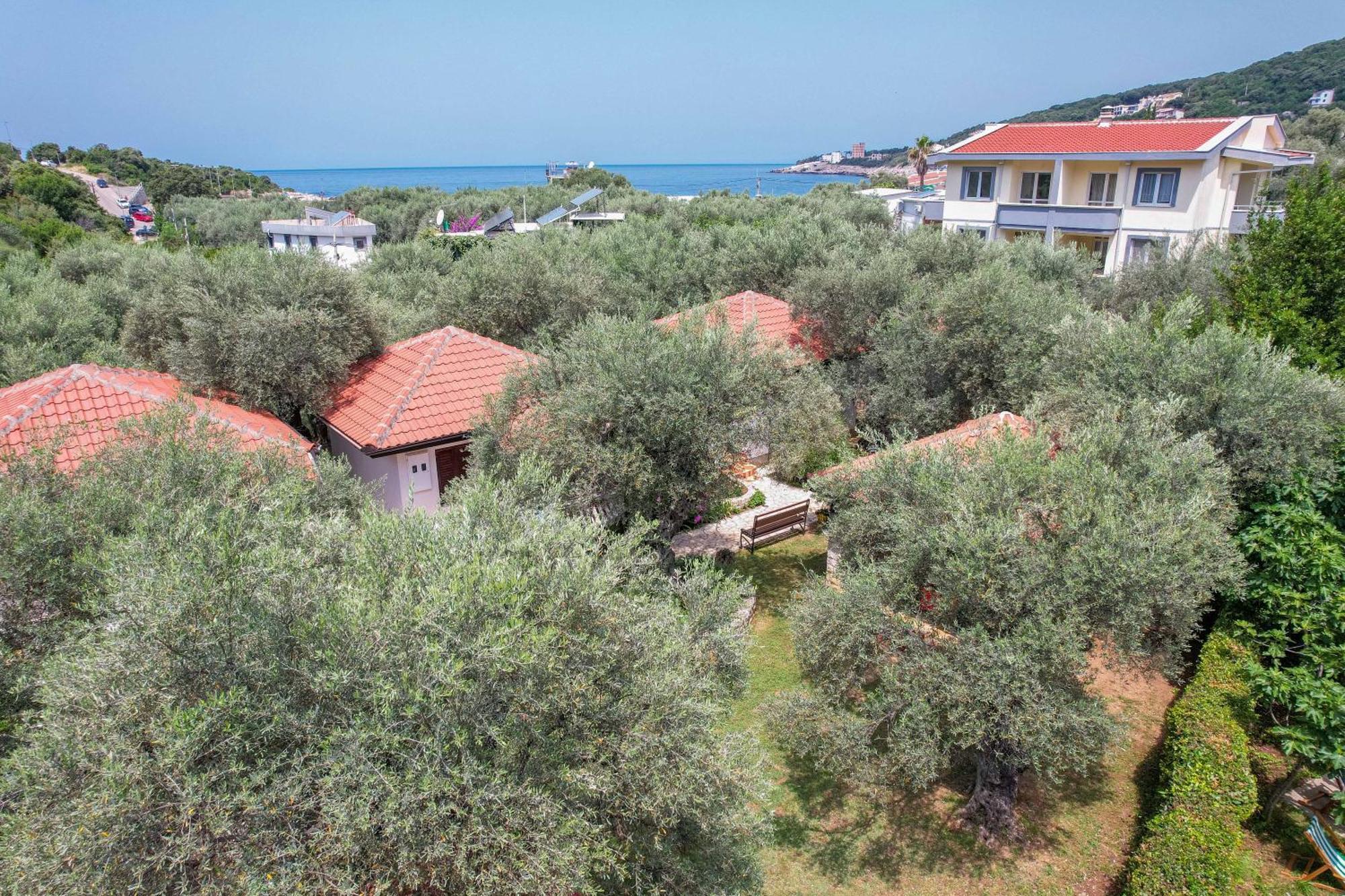 President Bungalows And Apartments Utjeha Kültér fotó